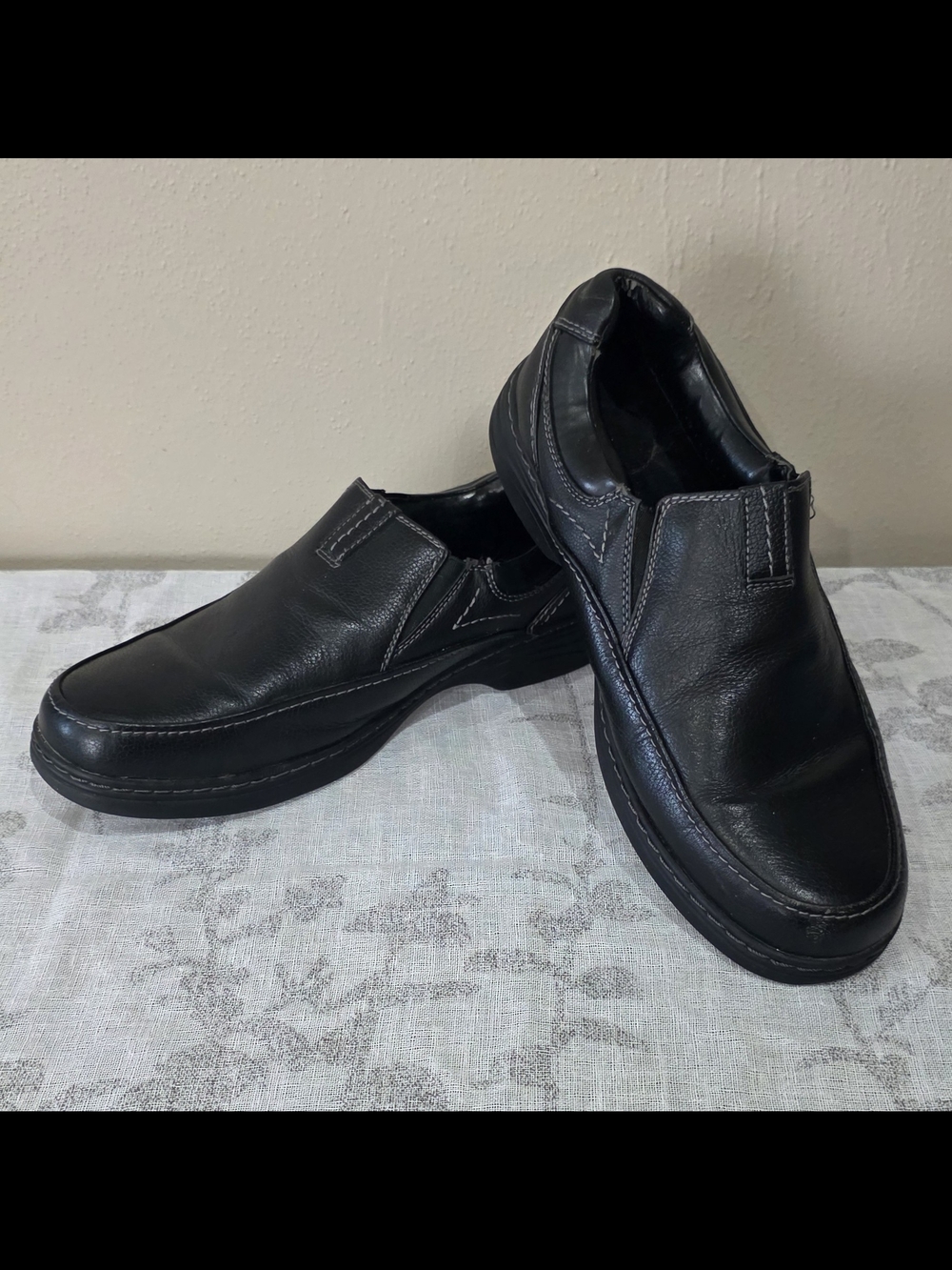 Black Slip-On Leather Casual Loafers for Men